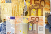 Ветхие деньги: что делать с поврежденными тенге и иностранной валютой